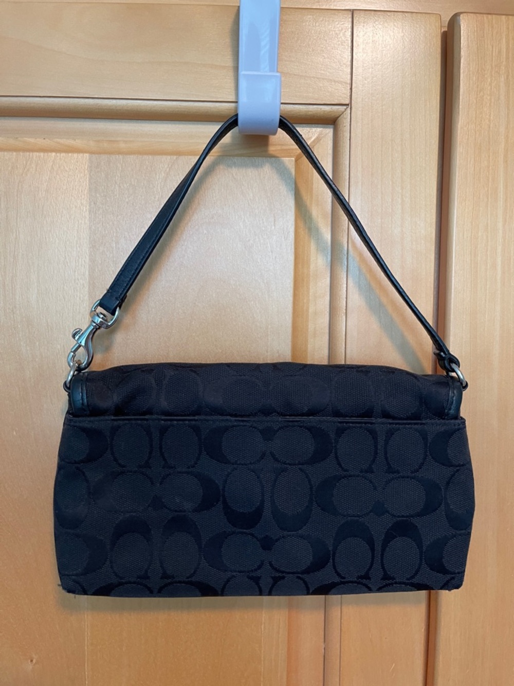 Coach Black Wristlet - Classic C pattern - Picture 6 of 10
